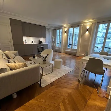 Luxury - Champs-elysees * Париж